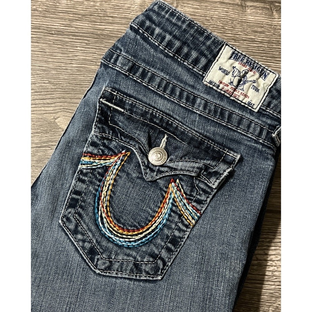True Religion Women's Vintage Boot Big T Rainbow Flap MidRise Jean SZ 32 (32x34)